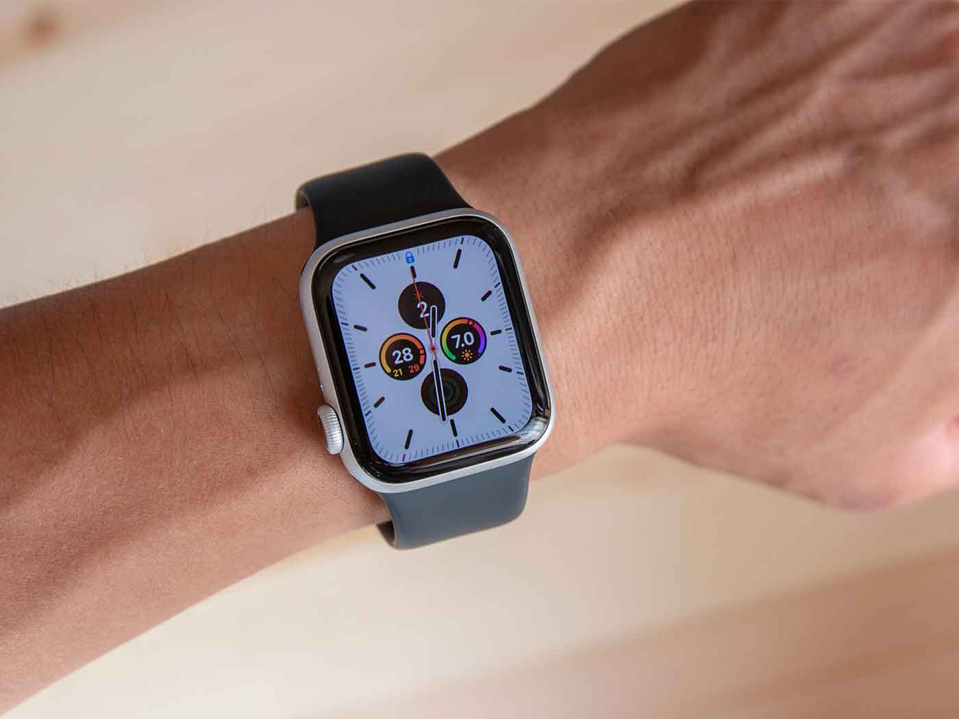 Apple Watch Series 5」レビュー。Series 3からは確実に進化。スペックや見た目、機能まとめ | INDOOR HEART