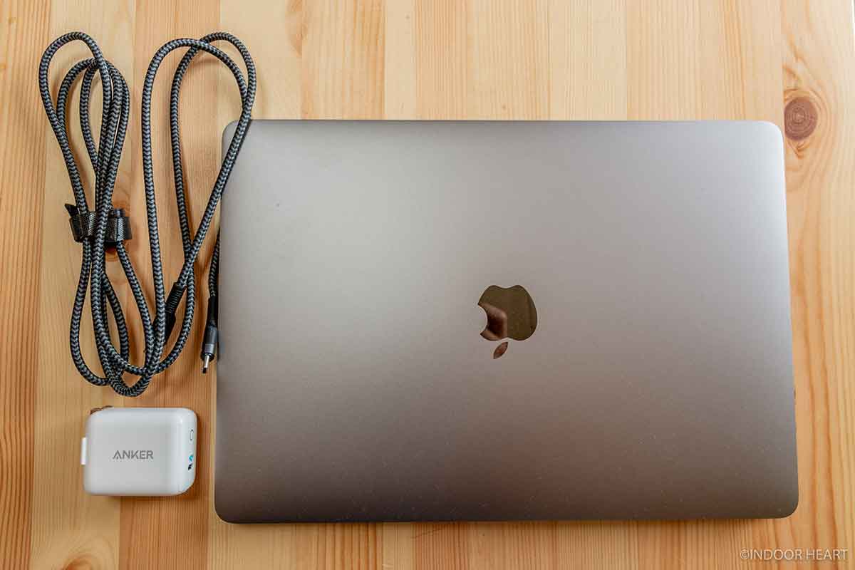 MacBookProとAnker PowerPort III mini