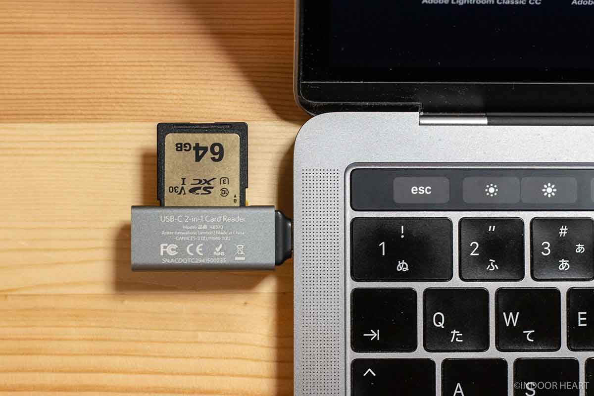 Anker USB-C 2-in-1 Card ReaderとSDカードの向き
