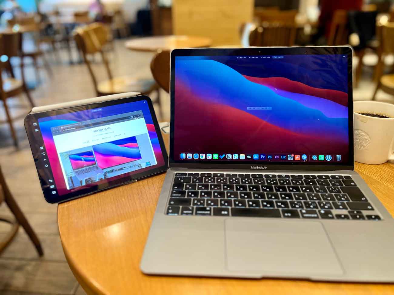 カフェでMacBookとiPad miniを使う