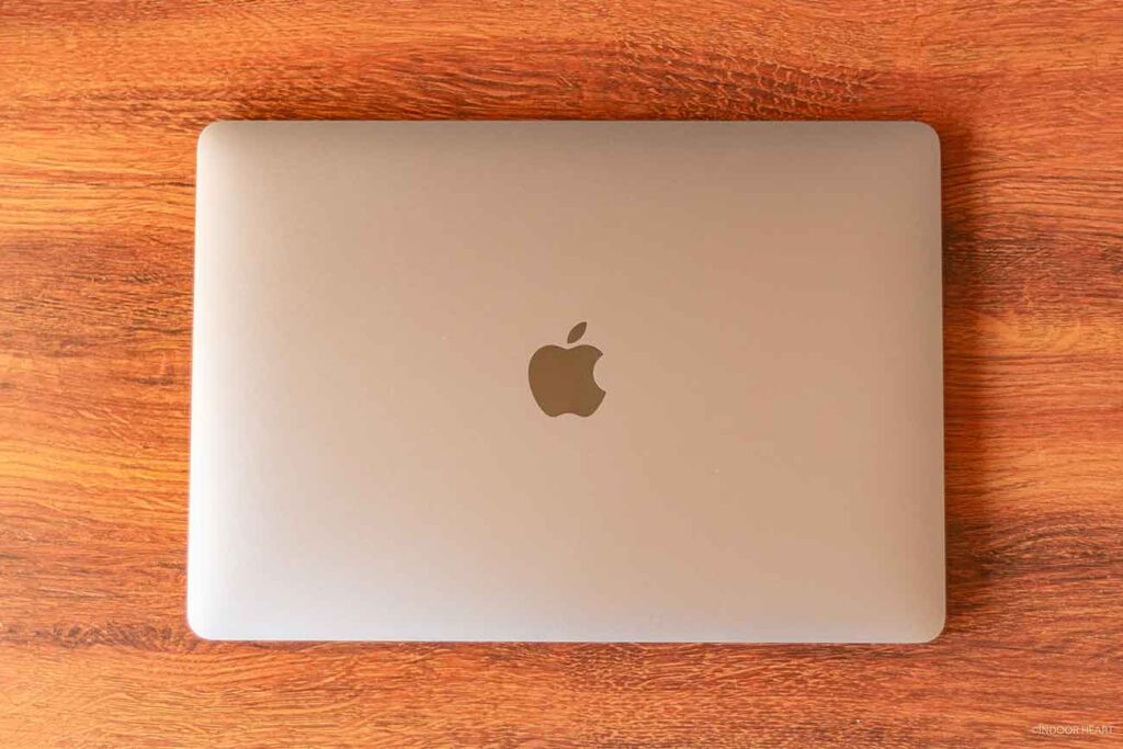 M1 MacBook Air INDOOR HEART m1-macbook-air-indoor-heart