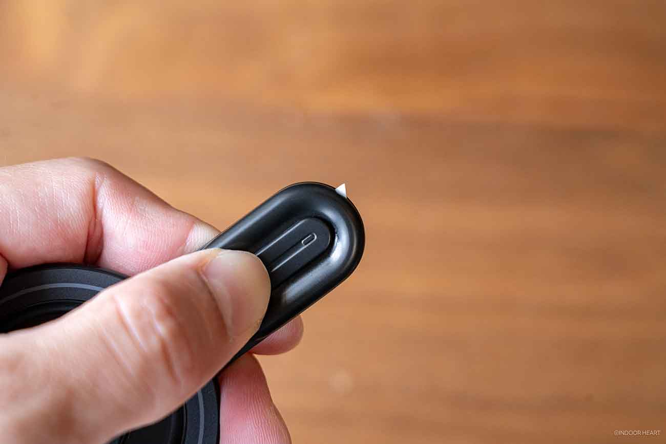 AULUMUのMagSafeスタンド「G05」内蔵のカッター