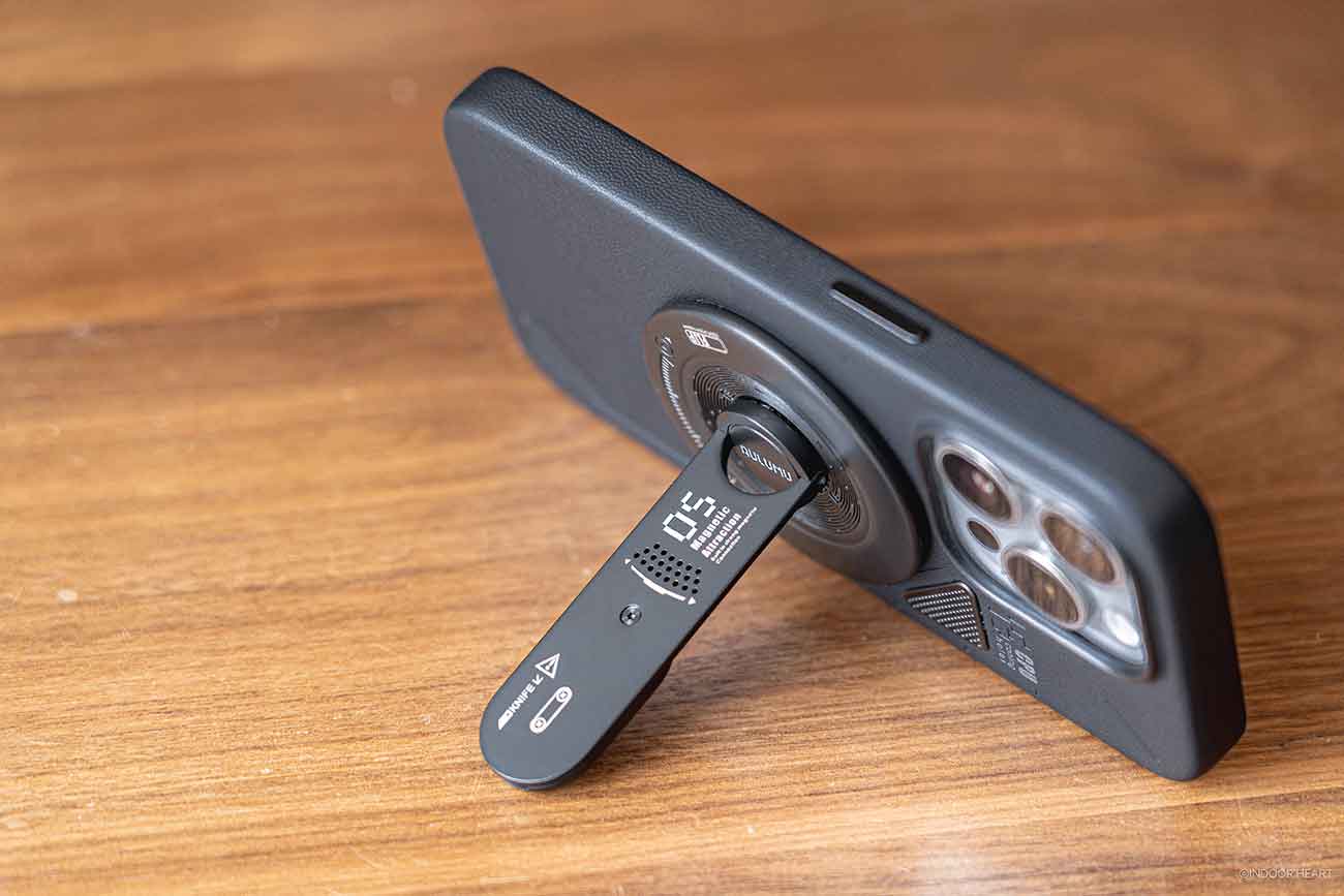 AULUMUのMagSafeスタンド「G05」