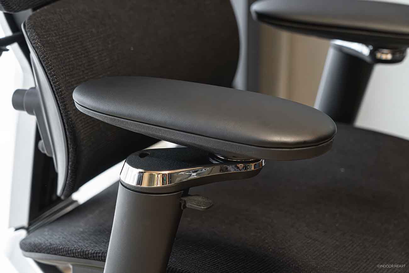 FlexiSpot C7 Morpherのアームレスト