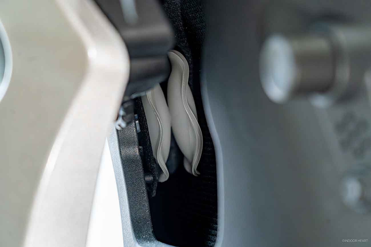 FlexiSpot C7 Morpherのエアランバーサポート
