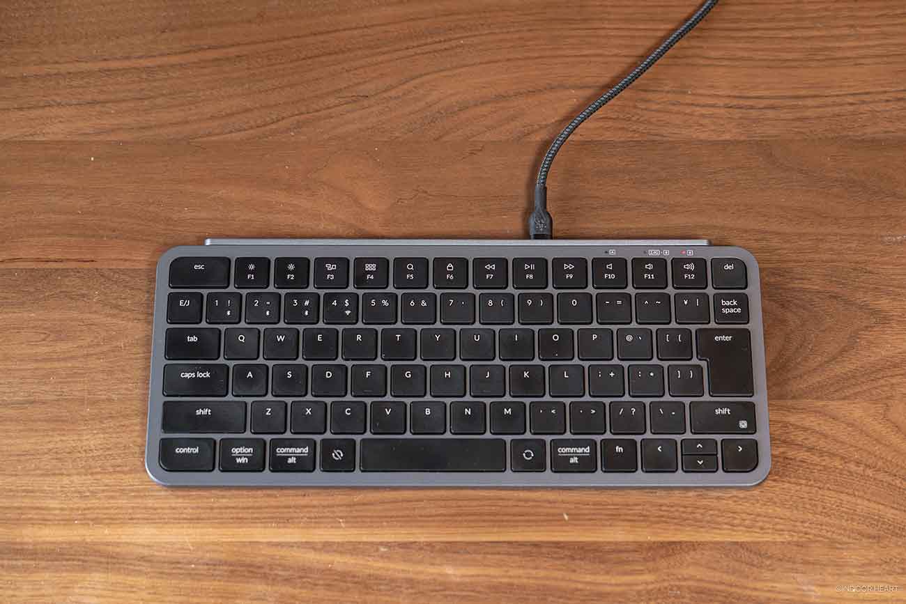 有線接続したKeychron B1 Pro