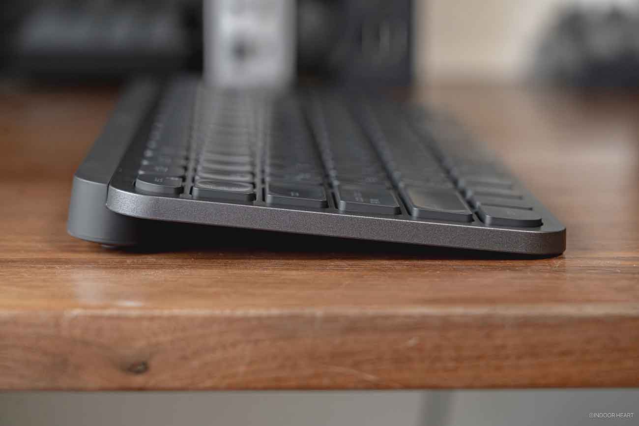 MX KEYS miniの角度