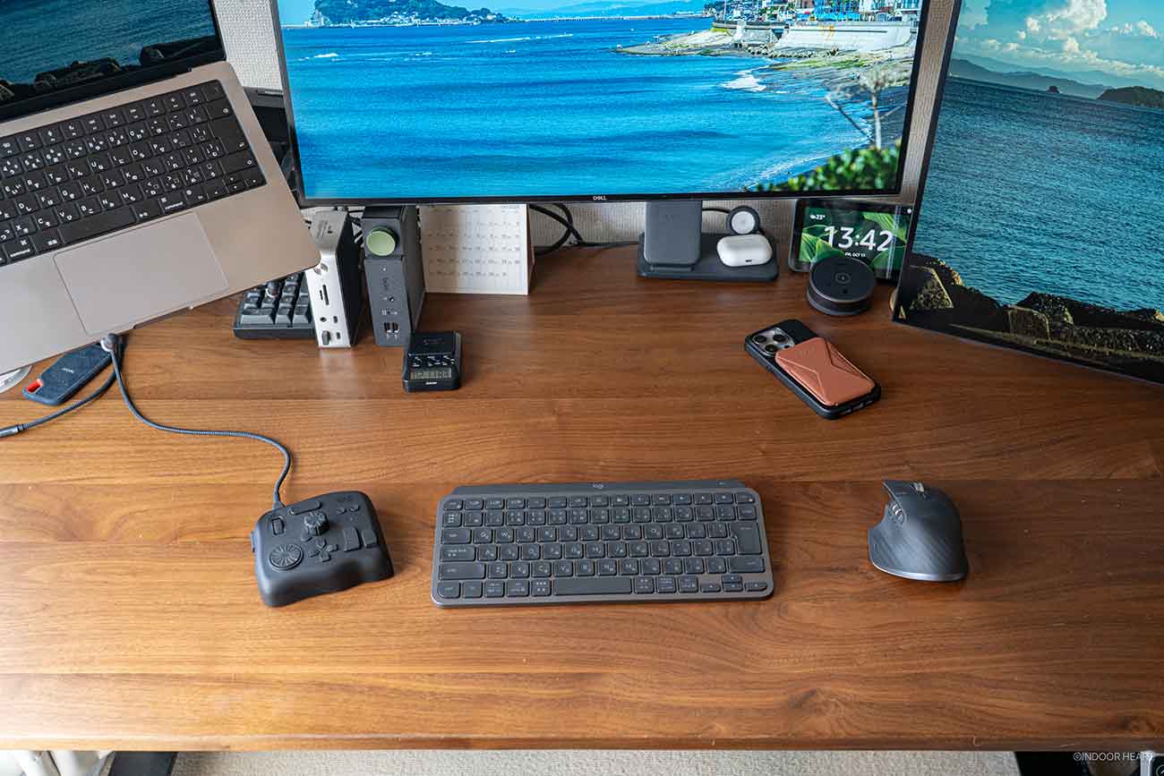 MX KEYS miniとデスク環境