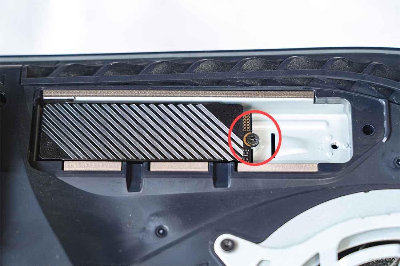 PS5に内蔵SSDを増設する