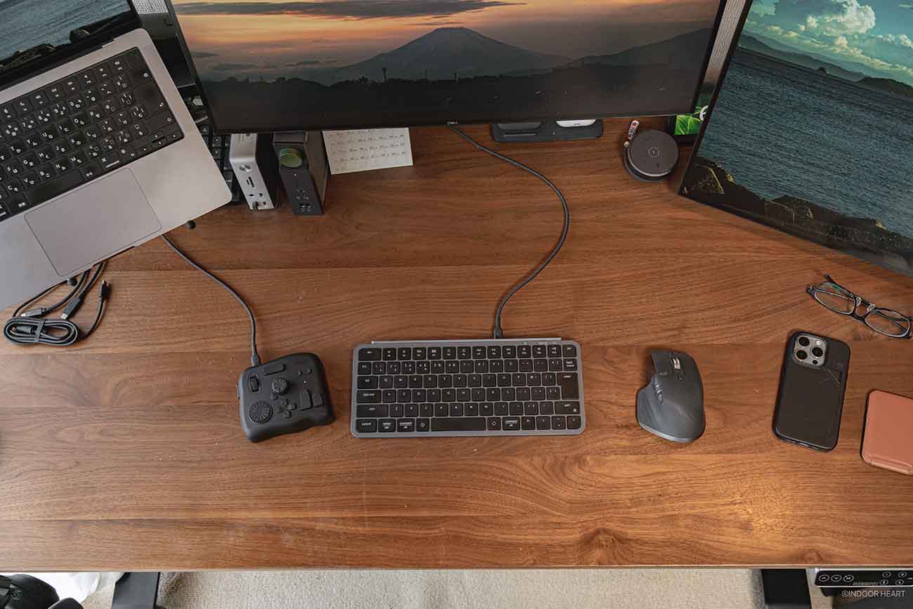 Keychron B1 Proのあるデスク環境