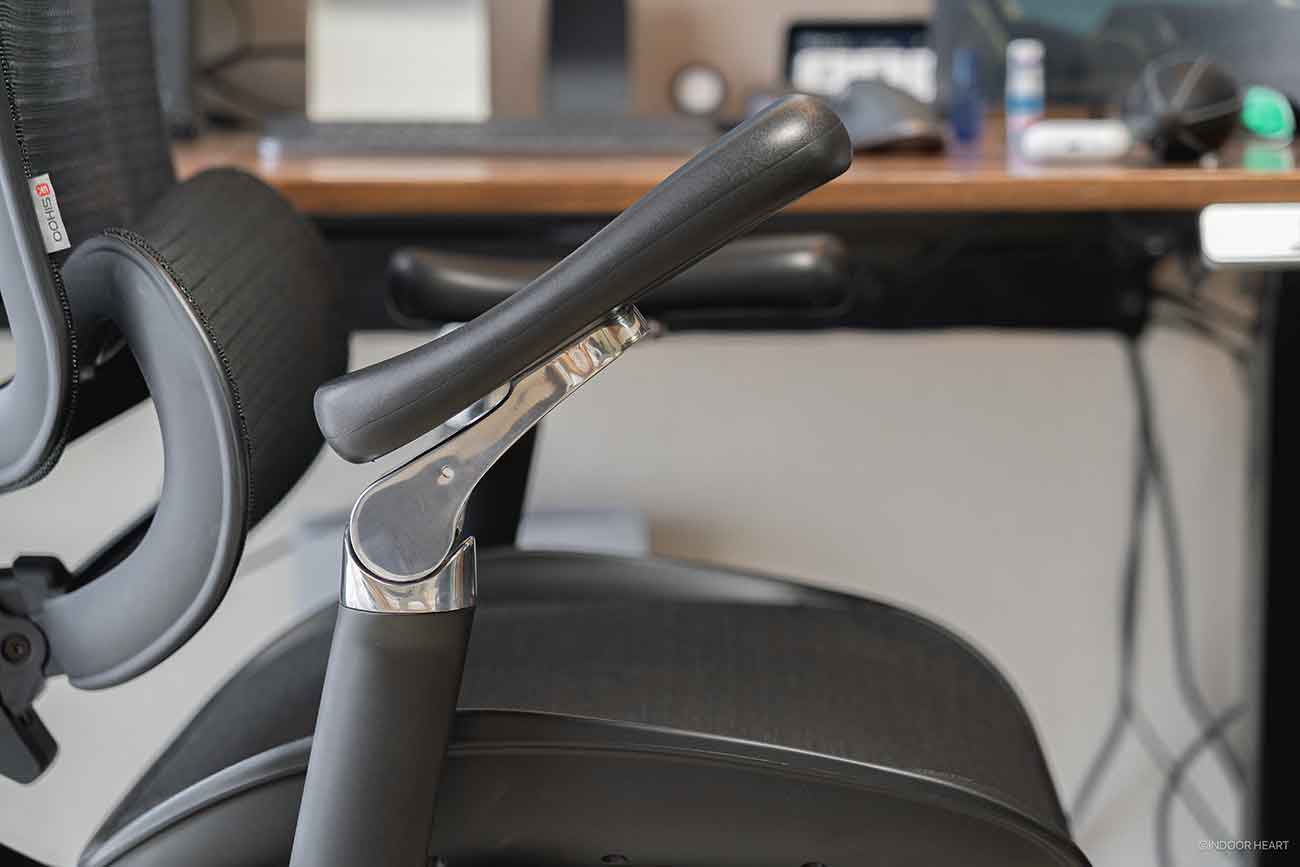 SIHOO DORO C300PROのアームレストの角度