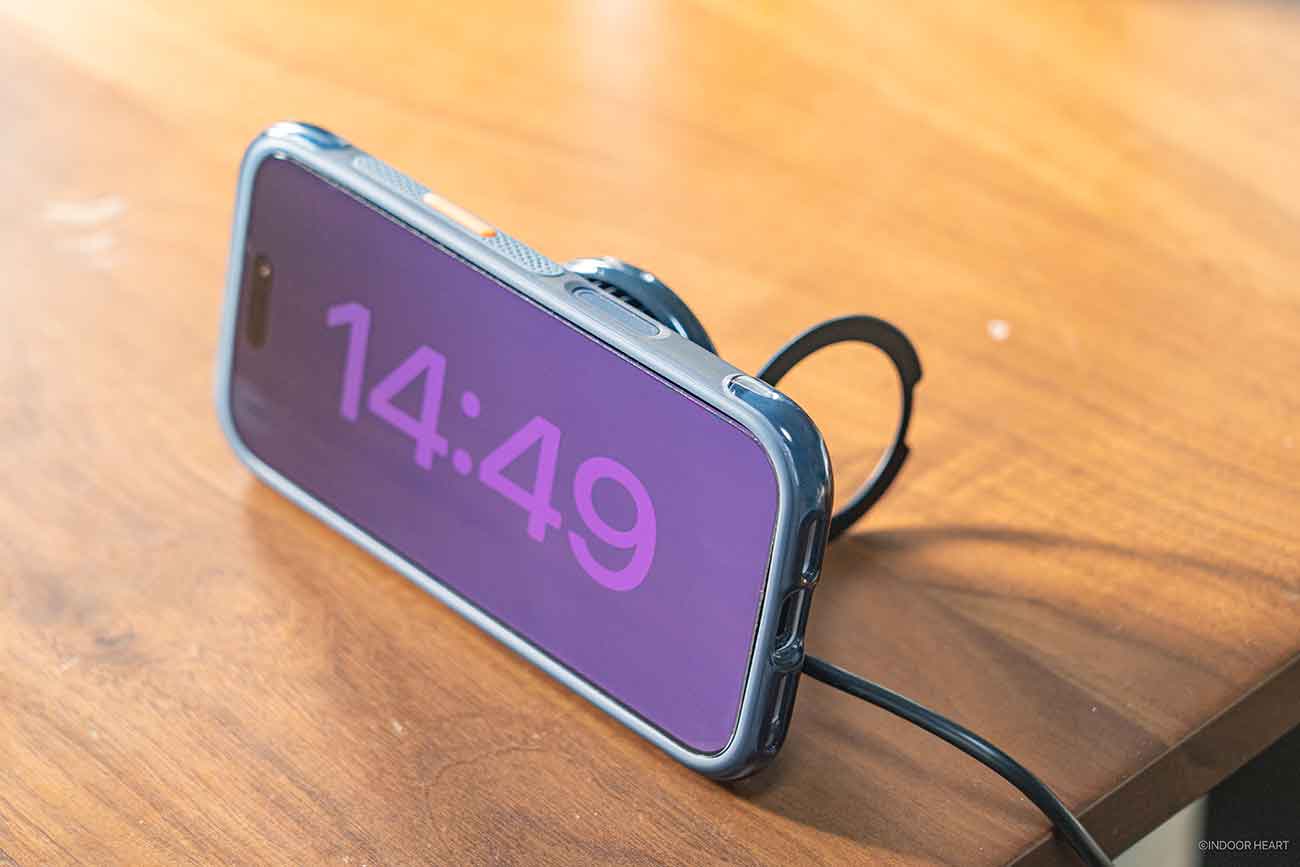 TORRASの冷却MagSafe充電器「Ostand PolarCircle」