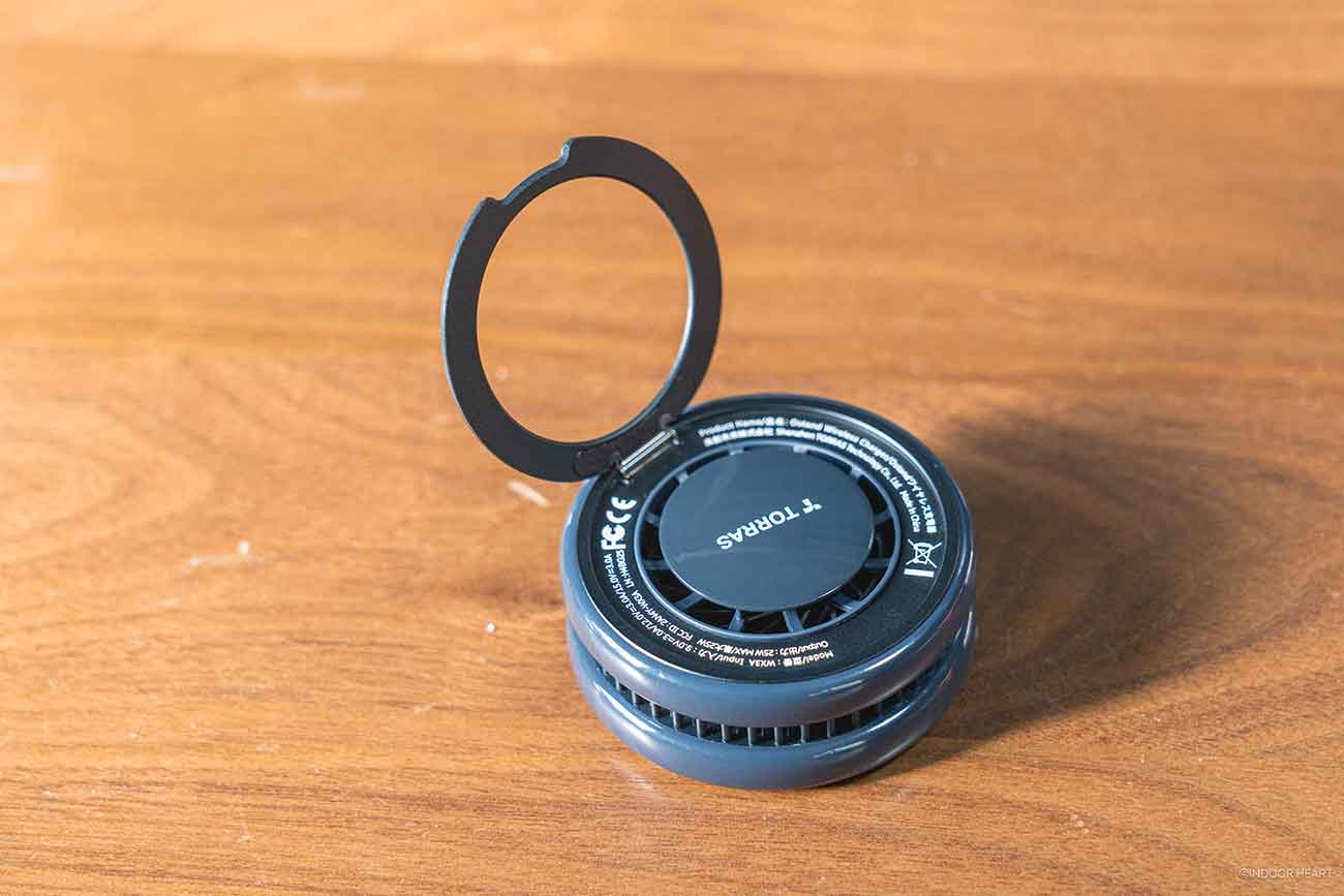 TORRASの冷却MagSafe充電器「Ostand PolarCircle」