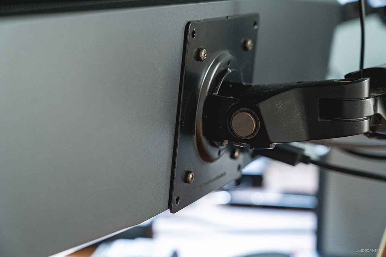 KTCの27インチ5Kモニター「H27P3」のVESAマウント