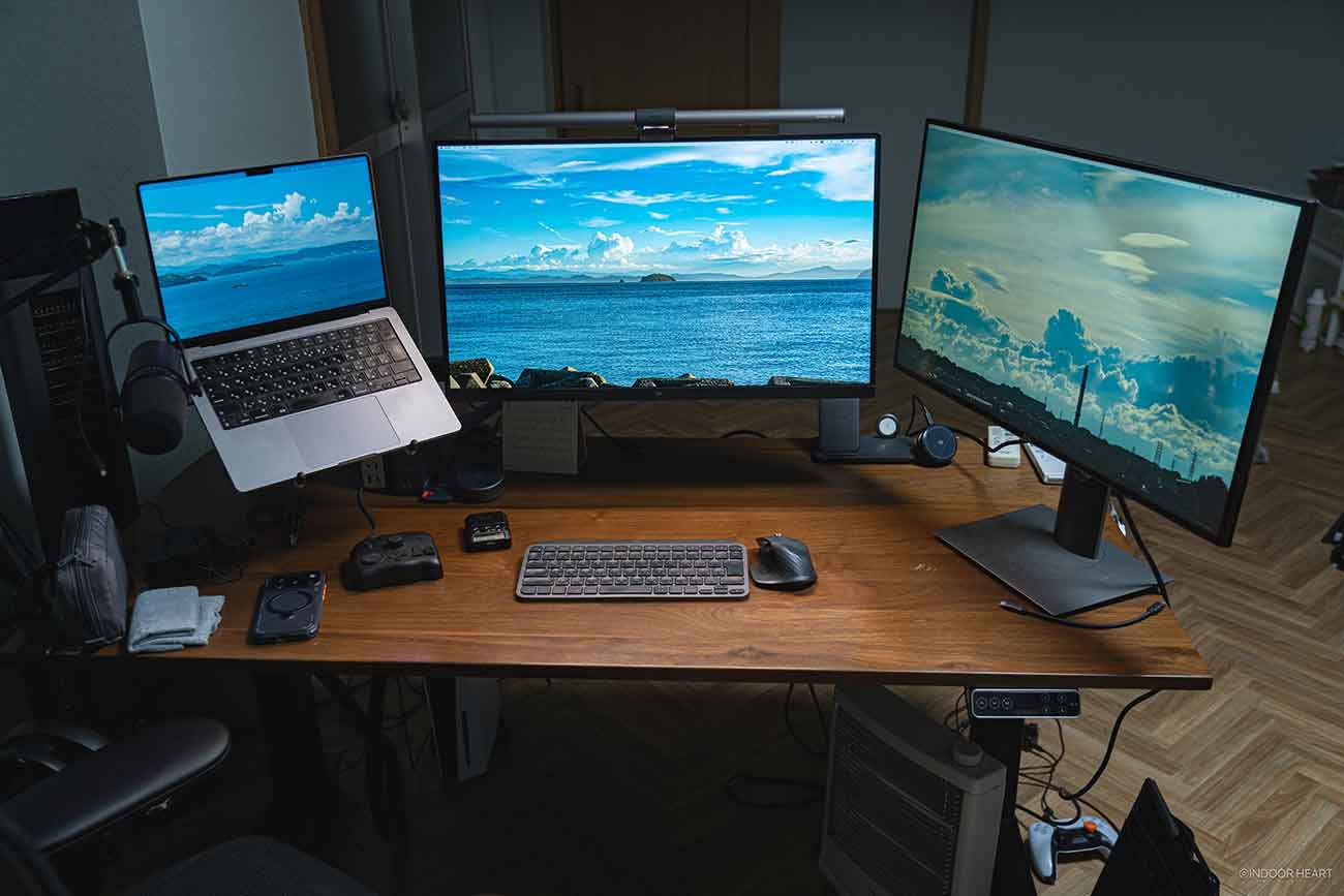 27インチの5Kと4Kモニター