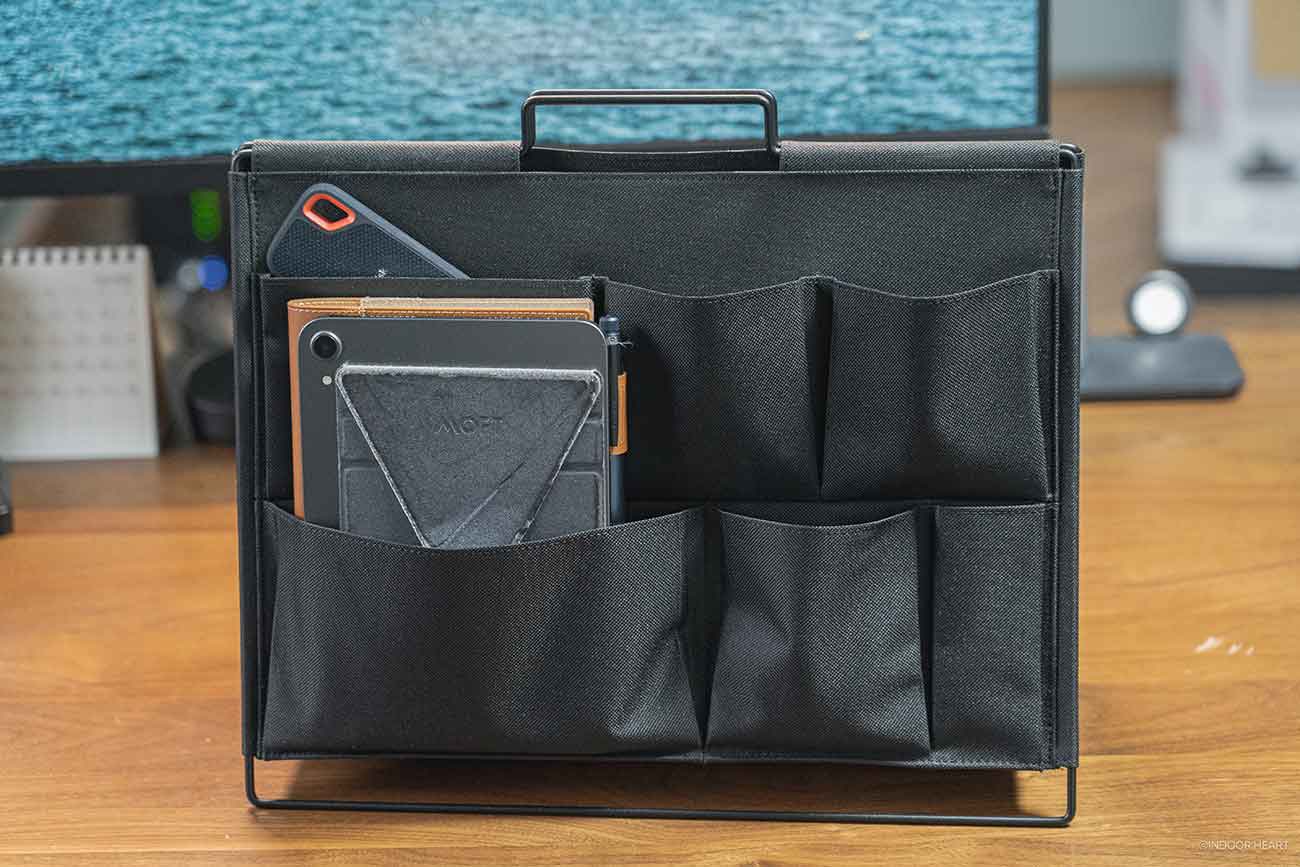 キングジム「ツールスタンド デスク」のオモテ面ポケット使用例