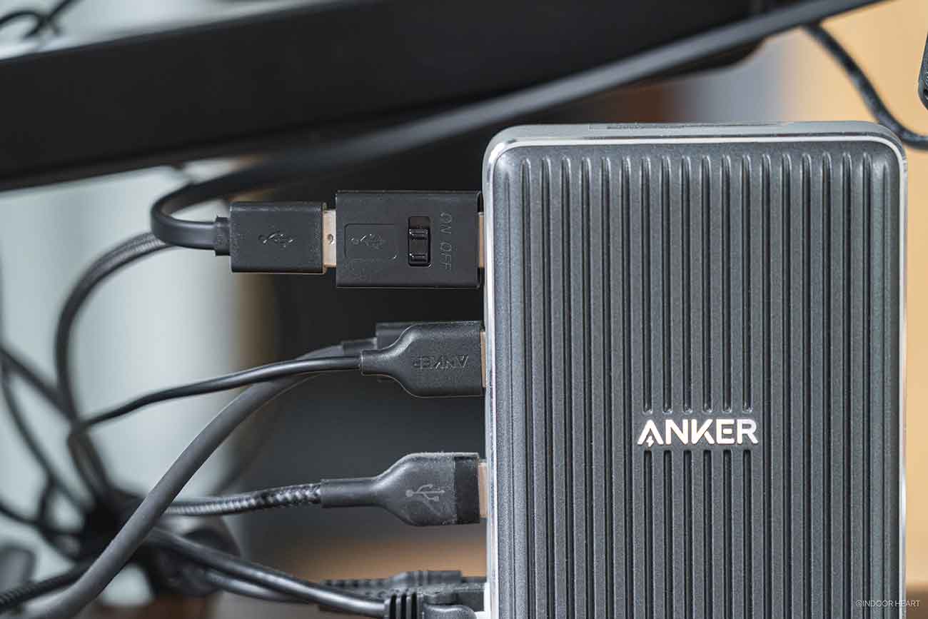 電源スイッチつきUSBアダプタをドッキングステーションに接続